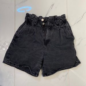 BLACK DENIM PAPERBAG SHORTS - DYNAMITE